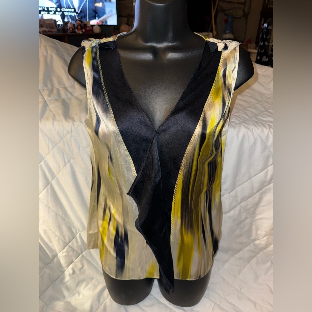 Elie Tahari Nordstrom silk blend sleeveless blouse